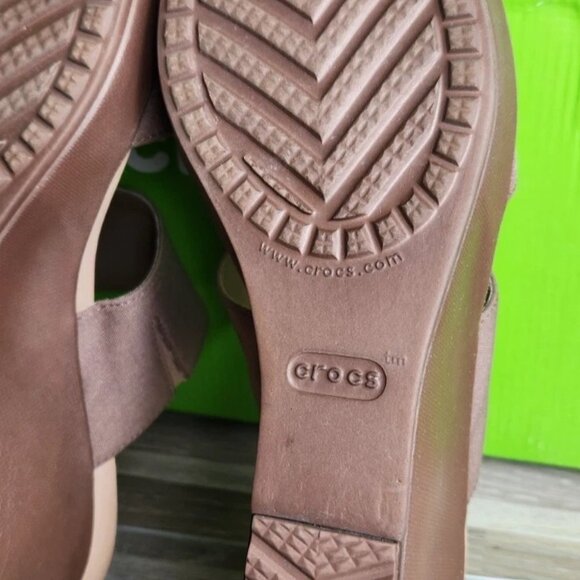 Crocs Leigh 2 Strap Wedge Sandals 11w Bronze Dual Comfort Women's Fashion Shoes - Picture 15 of 16